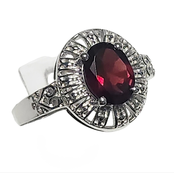 Jewelry - 2.00 ct Garnet Sterling Silver Filigree Ring size 7